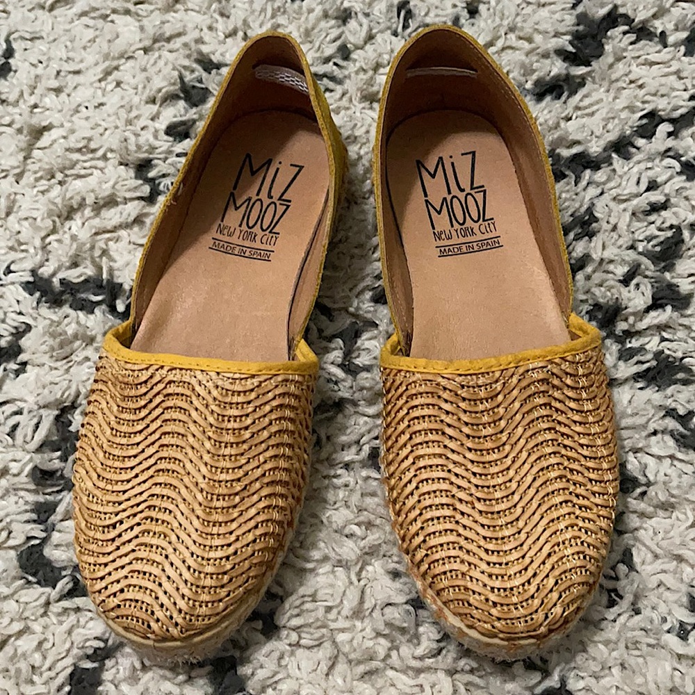 Miz Mooz slides